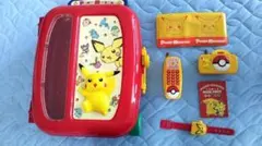 ピカチュウ　ポケモン トラベルバッグ　おもちゃ