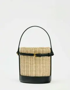 ZARA ショルダー付きかごバッグ