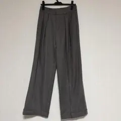 GU ワイドパンツ