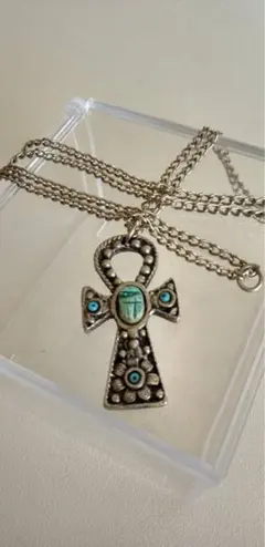42クロス型ネックレス