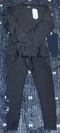 タグ付き新品未使用　diadora インナーウェア 上下セット