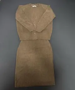 リブ編みブラウンセットアップ