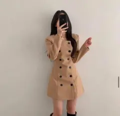 DHOLIC スクエアネックダブルボタンワンピースのサムネイル