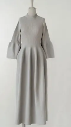 【新品未使用】HUIT bouquetホールガーメント ニット ロングワンピース