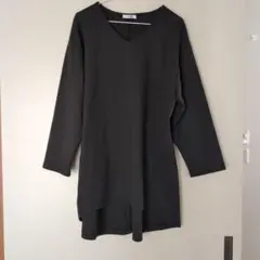 INGNI ブラック Vネック カットソー