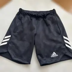 アディダス　短パン　130cm