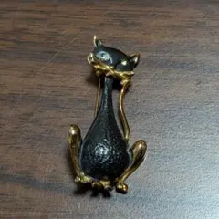 よ*し様 黒猫デザイン ブローチ 黒と金