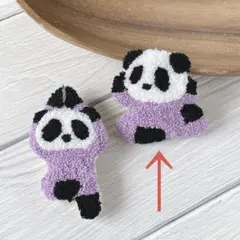 ヨガパンダ　鳩のポーズ　ブローチ