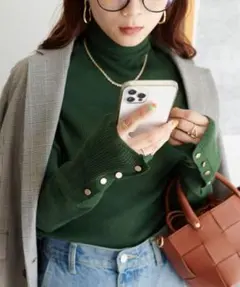 袖口ボタンリブタートルネックプルオーバー グリーン