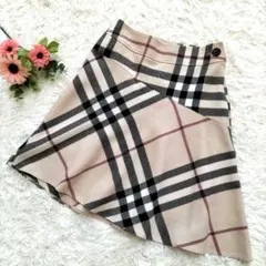 【大きいサイズ46】バーバリーロンドン フレアスカート　メガチェック　シルク混 バーバリーロンドン 大きいサイズ 46 フレアスカート メガ
