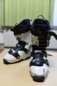 Item thumbnail for item 06486554-c9fd-4db6-bf04-a93803b98130