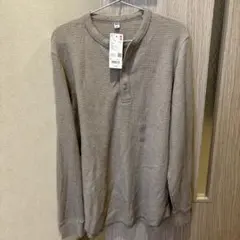 UNIQLO ワッフルヘンリーネックTシャツ 長袖 ベージュ Lのサムネイル