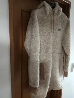patagonia ボアコートフード付き