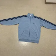 adidas トラックジャケットのサムネイル