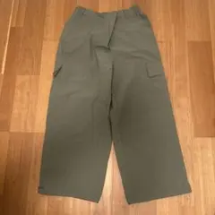 オリーブグリーン カーゴパンツ ワイドシルエット