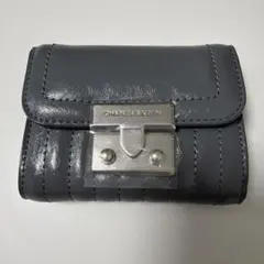 CHARLES & KEITH 三つ折り財布 グレーのサムネイル