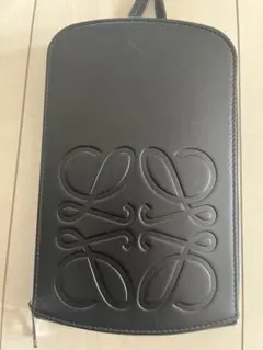 ロエベショルダーバッグのサムネイル