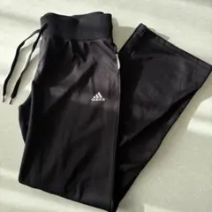 adidas 黒 ジャージパンツ Mサイズ　レディース