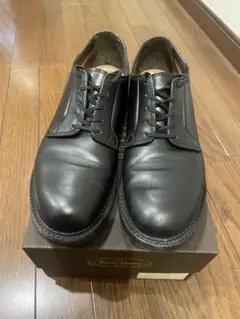 The Ruttshoes &Co MILES プレーントゥ サイズ9のサムネイル