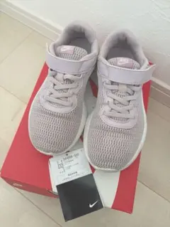 NIKE TANJUN PSV 21.0cm アイシーライラック