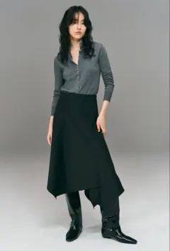 H&M アシンメトリースカート 34のサムネイル