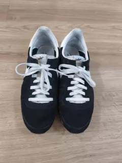 NIKE スエードスニーカー ブラック/ホワイト