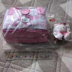 Hello Kitty バッグとぬいぐるみセット