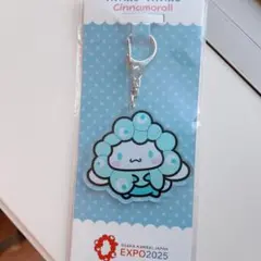 アクリルキーホルダー　カラー立ち　シナモロール