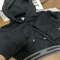 『再お値下げ』LOEWE クロップド コットン パーカー 新品未使用　サイズM 2025年最新】LOEWE レディース パーカーの人気アイテム - メルカリ