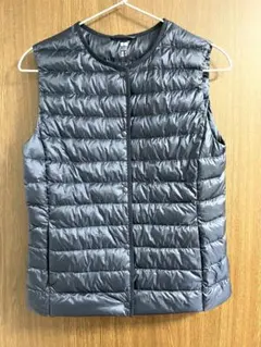 UNIQLO ウルトラライトダウン ベスト　ネイビーMサイズ