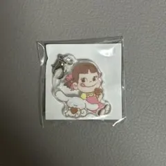 ペコちゃんチョコレート王国限定ガチャ　ペコちゃん×シナモロールアクリルチャーム