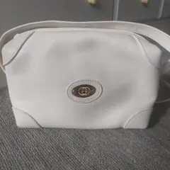 Item thumbnail for item 3d758cc7-7e38-490e-a3c3-62e77648315c