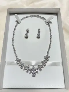 【ラブティアラ】アイリスジルコニアネックレスセット 結婚式 アクセサリー