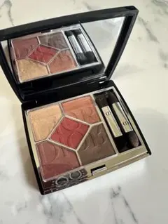 DIOR サンククルールクチュール　アイシャドウ　889