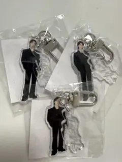 DINO ディノ　カプセルトイ　アクリルキーホルダー 3個セット