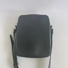 ブラックショルダーバッグ 合成皮革