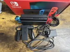 Nintendo Switch 本体 赤/青 Joy-Con 付属品あり
