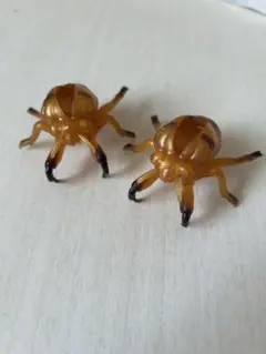 セミの抜け殻　ミニフィギュアのサムネイル
