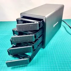 Yottamaster 4ベイ HDDケース 2.5/3.5インチ対応 - メルカリ