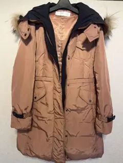 ロングコート アウター　ダウン　ファー取り外し可能　色は画像とほぼ同じ