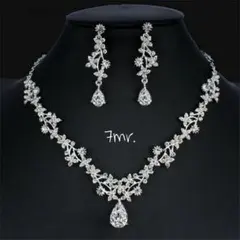 新品❀2点セット　ネックレス⸝⋆イヤリングorピアスセット