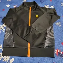 ジャージ 　上のみ　１４０センチ