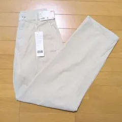【新品】ユニクロ　デニムタックパンツ　ベージュ　ウエスト　23　58.5cm