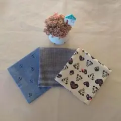 ハンドメイドサニタリーポーチ３組