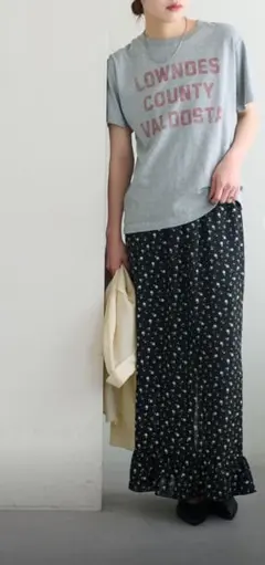 Discoat 小花柄 フリルナロースカート ロングスカート 黒