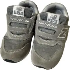 New Balance 996 グレー スニーカー　16cm