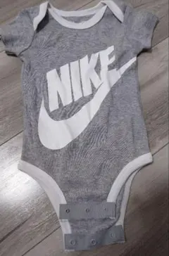 専用です！ NIKE ロンパース　帽子つき