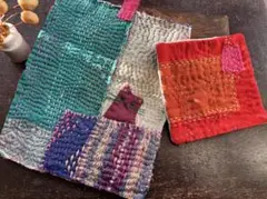 紅花染めとラリーキルトのマット&リネンと紅花染めコースター