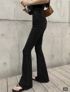 ブラック フレアデニムパンツ M