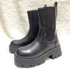 美品 moment+ 厚底 サイドゴアブーツ ブラック 黒 サイズM